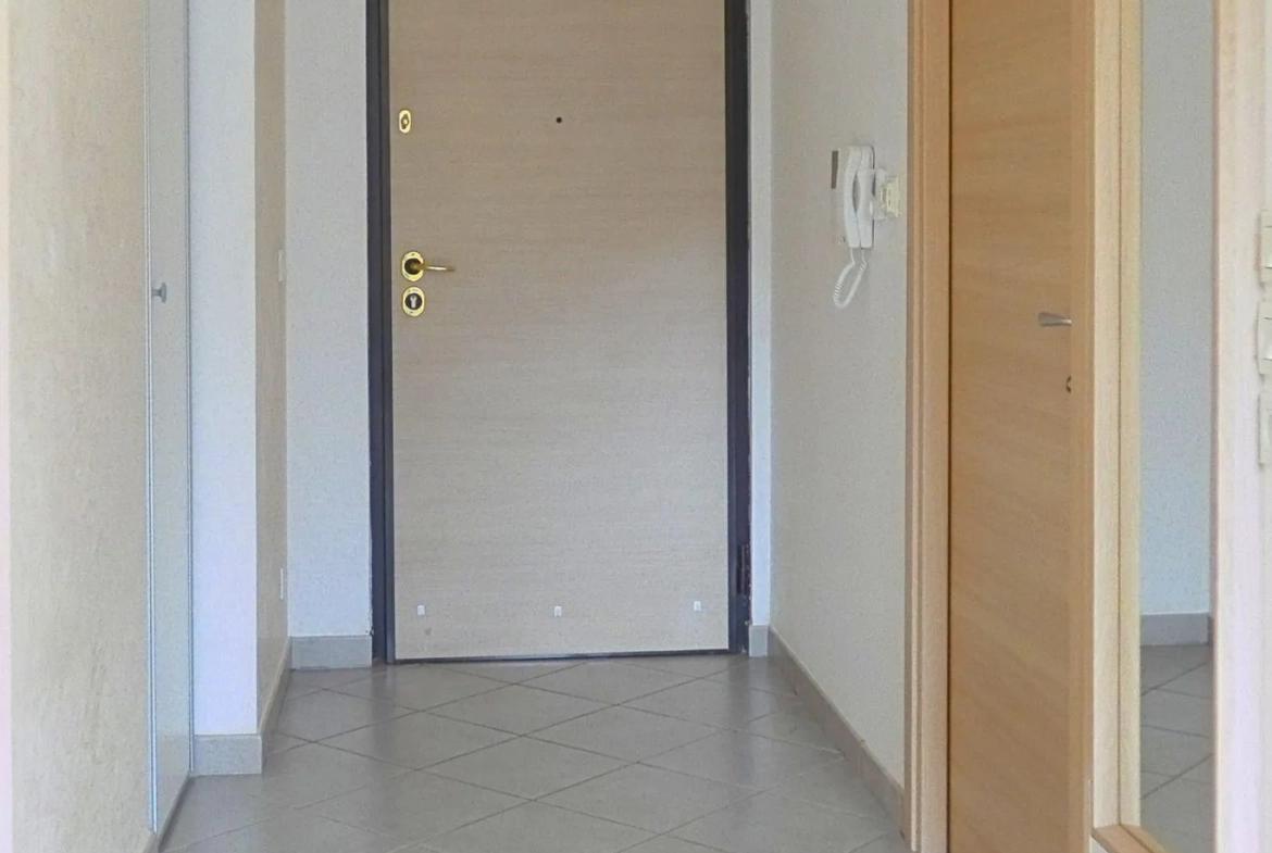 Spacieux appartement T3 avec jardin, garage et parking privé à Ugine 