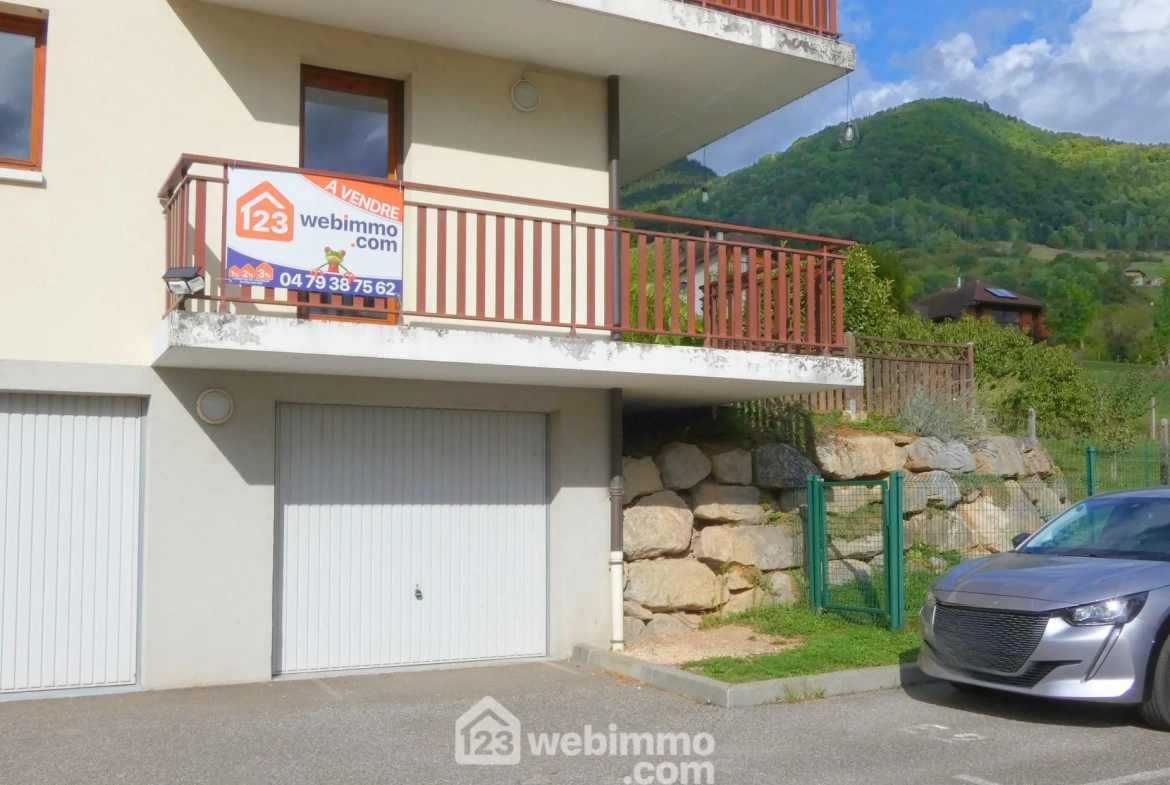 Spacieux appartement T3 avec jardin, garage et parking privé à Ugine 