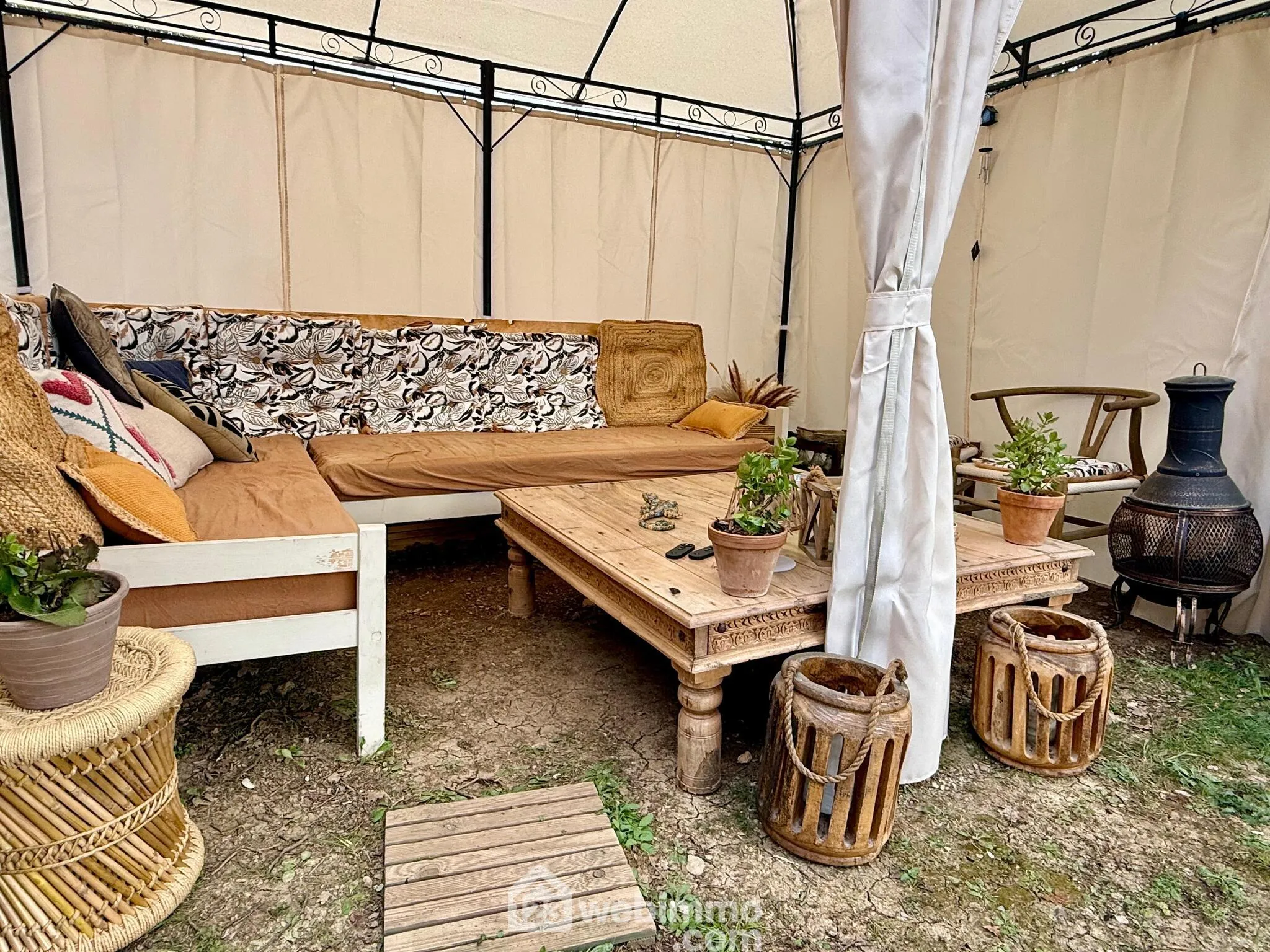 Cabanon en pierres autonome à vendre à Saint Antonin du Var avec vue dégagée 