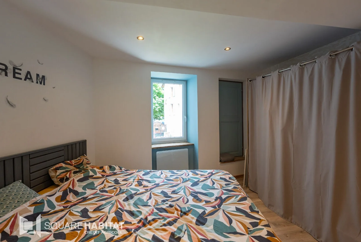 Maison de ville à Embrun de 90 m² avec cave et espace familial 