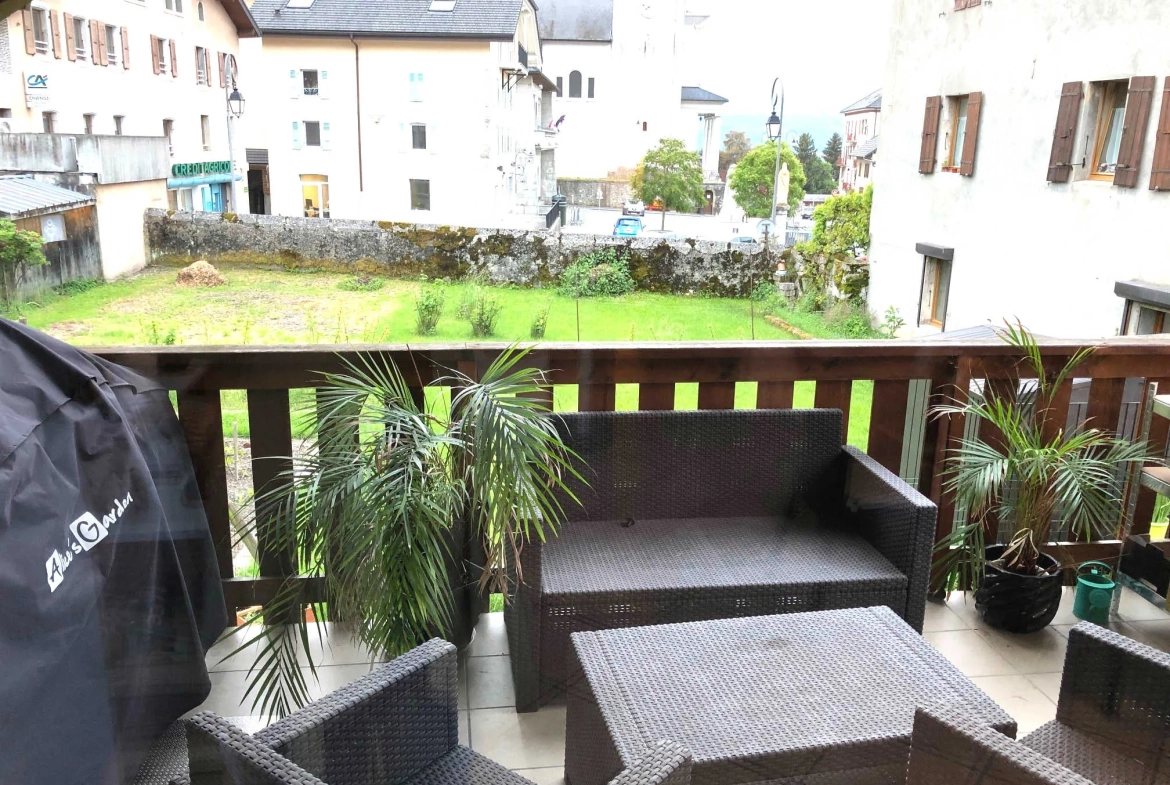 Maison de village avec terrasse en vente à Viuz en Sallaz - 3 chambres et jardin 
