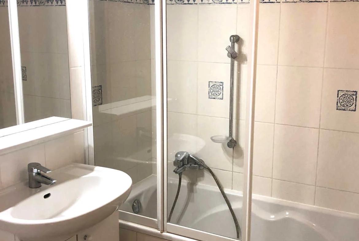 Maison de village avec terrasse en vente à Viuz en Sallaz - 3 chambres et jardin 