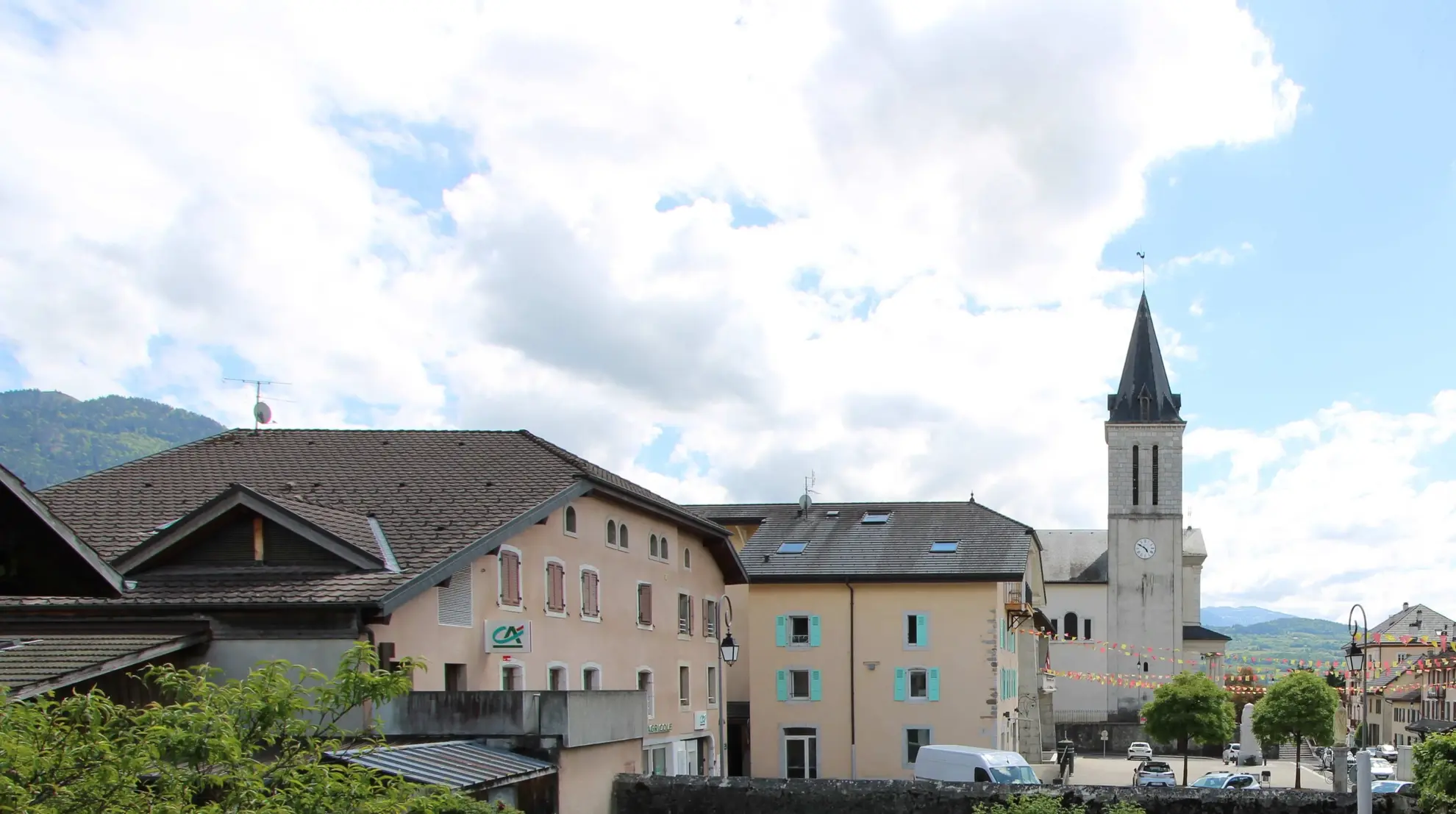 Maison de village avec terrasse en vente à Viuz en Sallaz - 3 chambres et jardin 