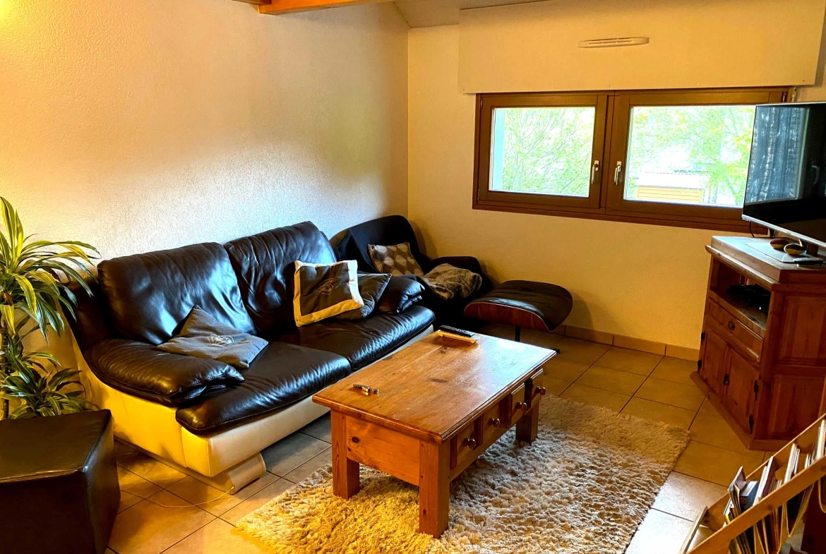 Maison de village avec terrasse en vente à Viuz en Sallaz - 3 chambres et jardin 