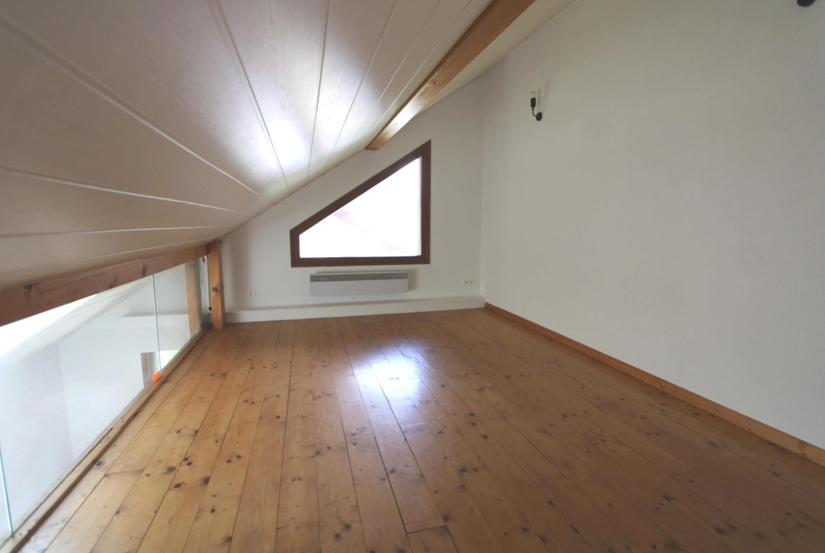 Maison de village avec terrasse en vente à Viuz en Sallaz - 3 chambres et jardin 