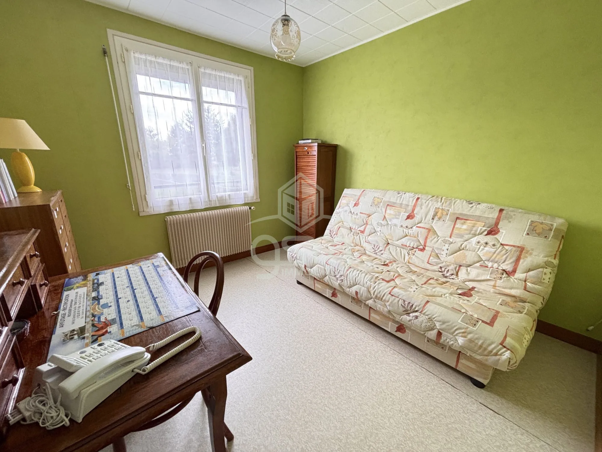 Maison à vendre à Maillé avec 3 chambres et terrain clos de 1541m² 