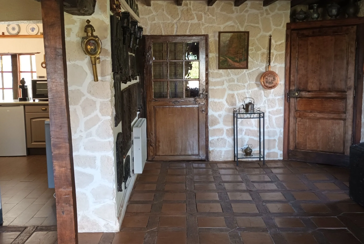 Maison à vendre à Chaumont-Porcien avec jardin et travaux à prévoir 