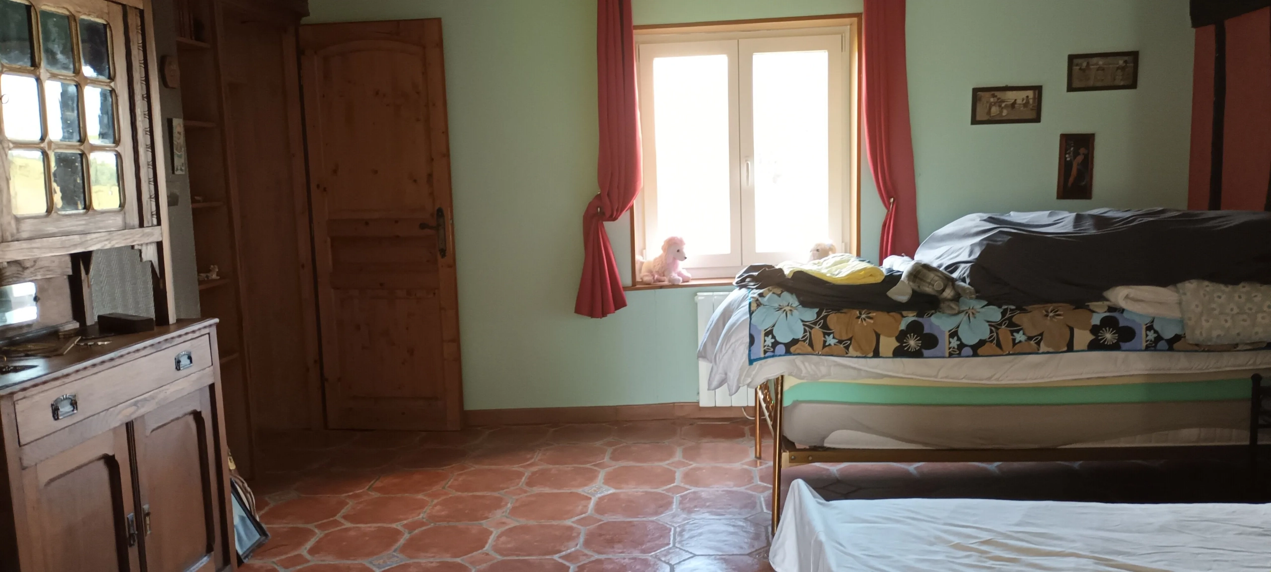 Maison à vendre à Chaumont-Porcien avec jardin et travaux à prévoir 