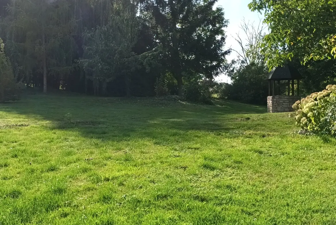 Maison à vendre à Chaumont-Porcien avec jardin et travaux à prévoir 