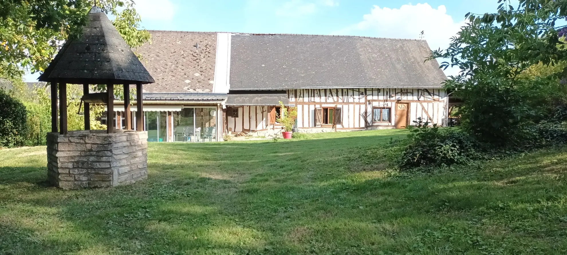 Maison à vendre à Chaumont-Porcien avec jardin et travaux à prévoir 