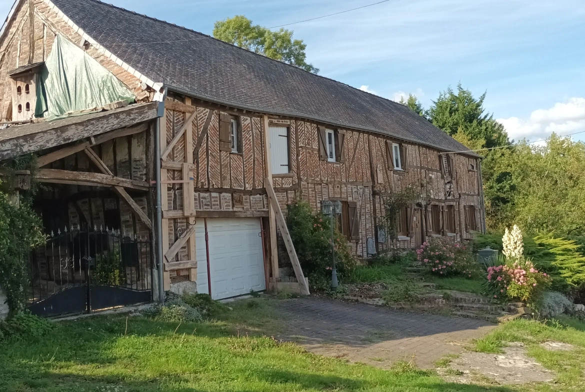 Maison à vendre à Chaumont-Porcien avec jardin et travaux à prévoir 