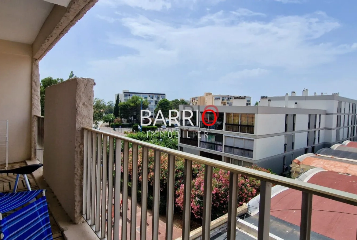 Studio rénové avec balcon et parking à Saint-Cyprien - Port 