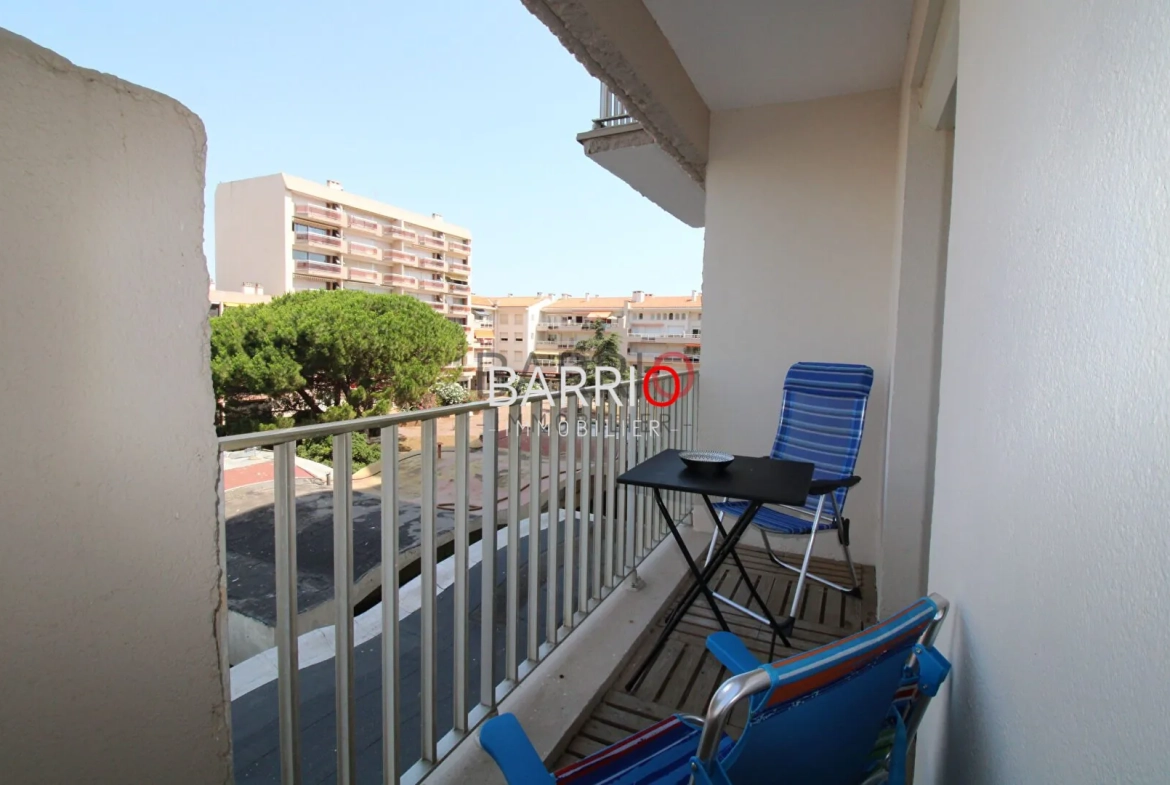 Studio rénové avec balcon et parking à Saint-Cyprien - Port 