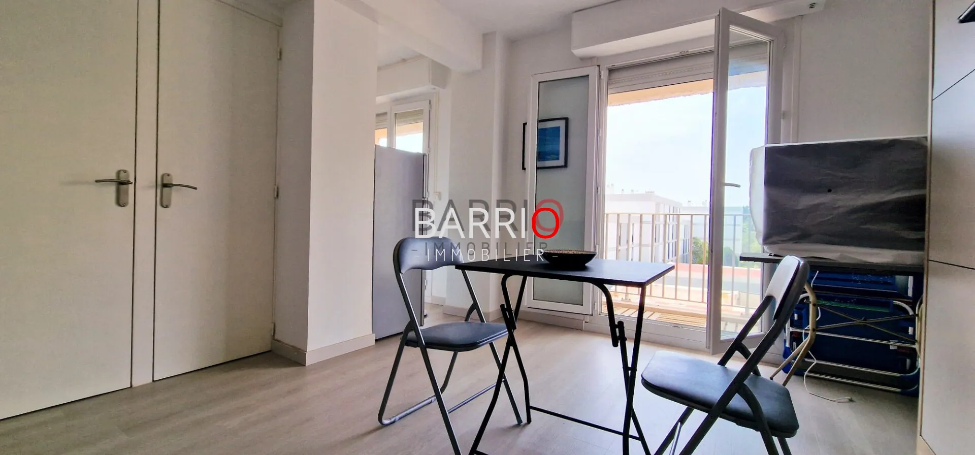 Studio rénové avec balcon et parking à Saint-Cyprien - Port 