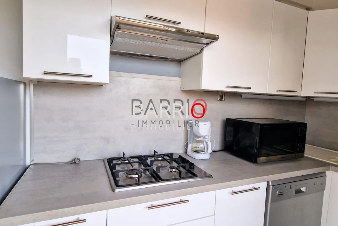 Studio rénové avec balcon et parking à Saint-Cyprien - Port 