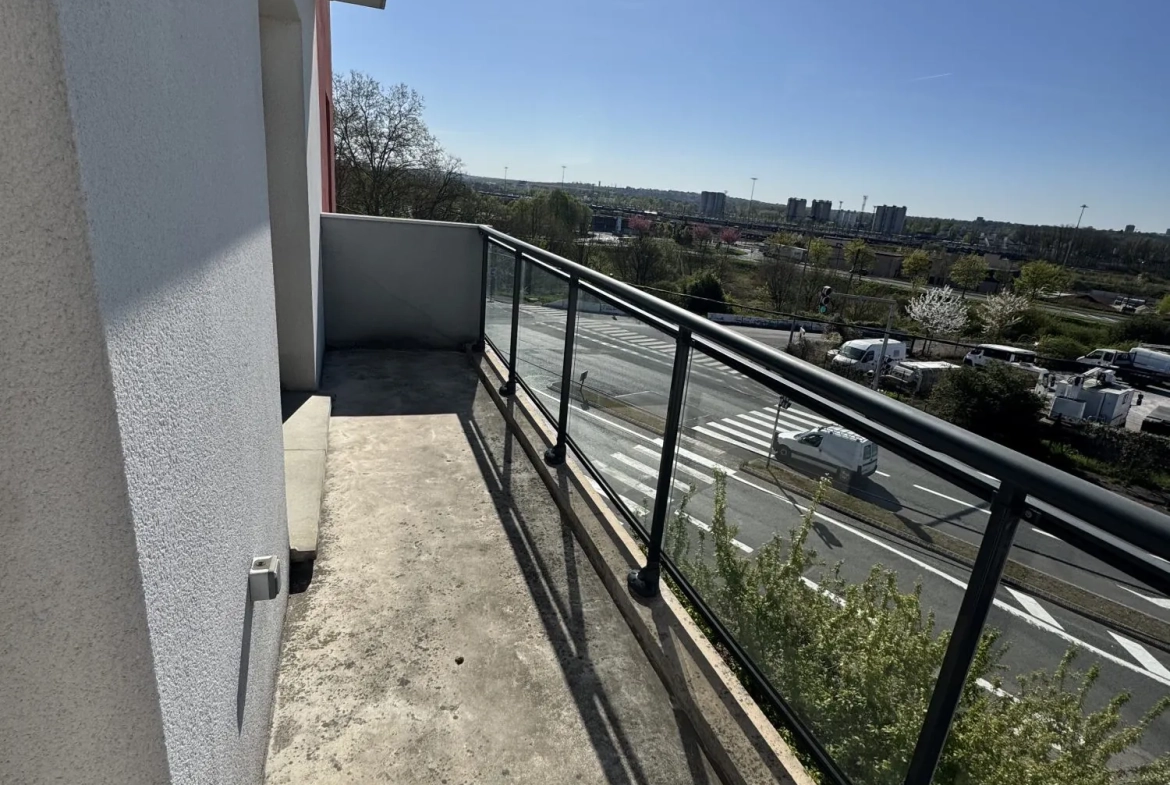 Studio à vendre à Chelles de 23,69 m² avec balcon – Idéal investissement locatif 