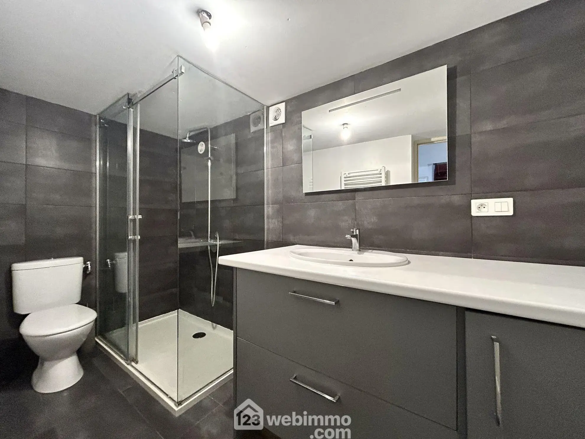 Maison en pierre de 53 m² avec terrasse à San-Martino-di-Lota 