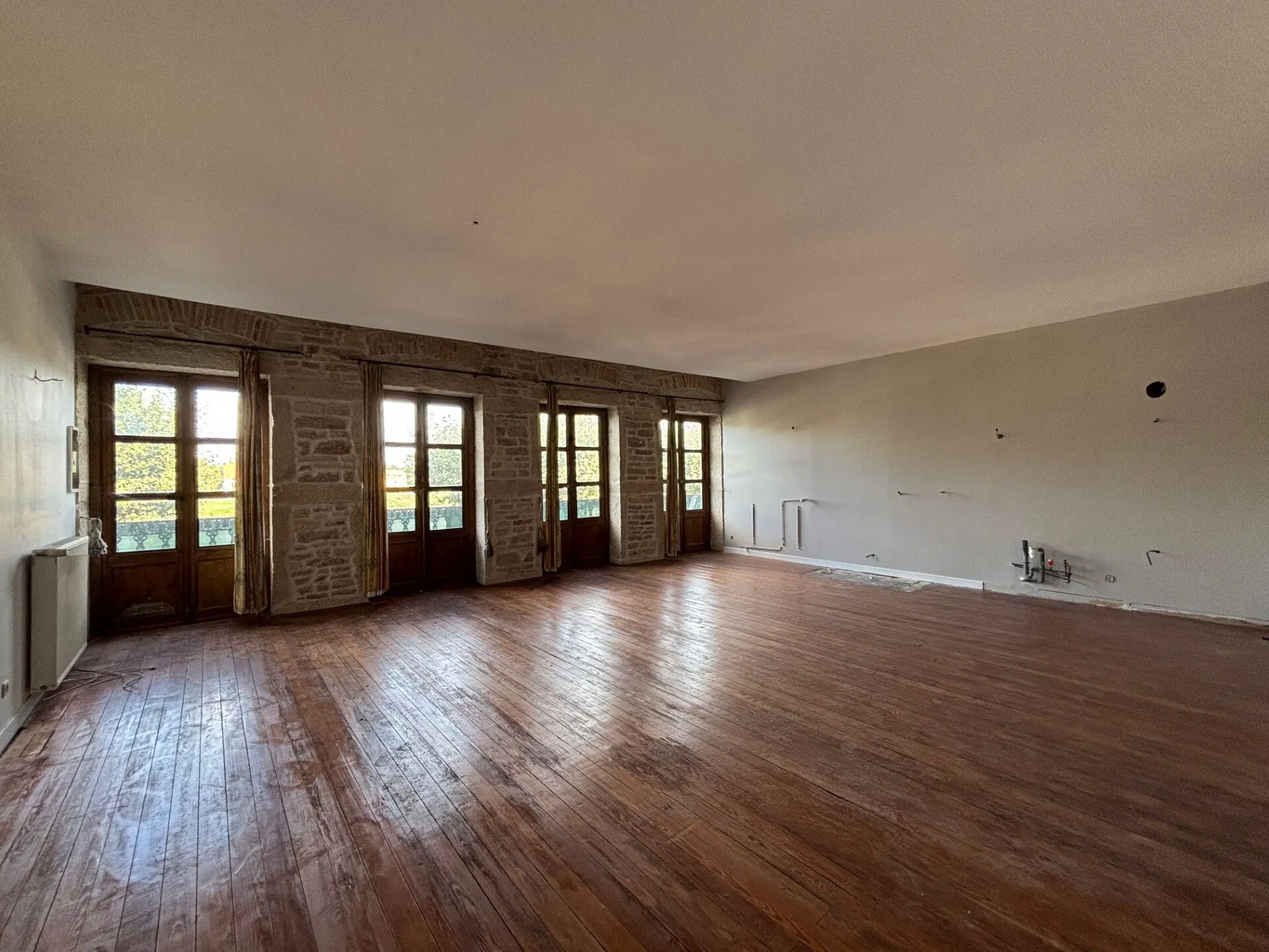 Bel appartement 3 pièces de 104 m² avec vue sur la Saône à Tournus 