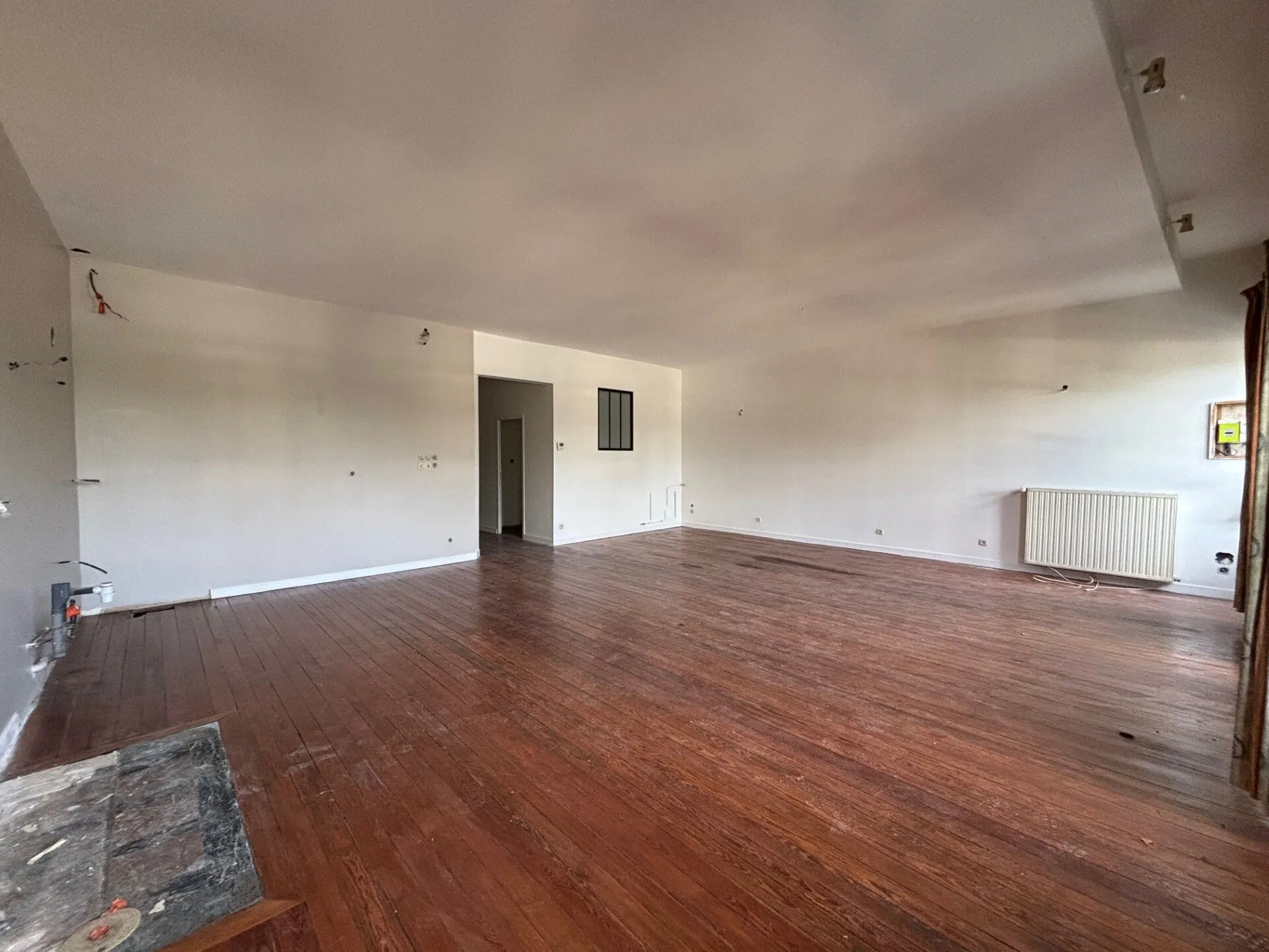 Bel appartement 3 pièces de 104 m² avec vue sur la Saône à Tournus 