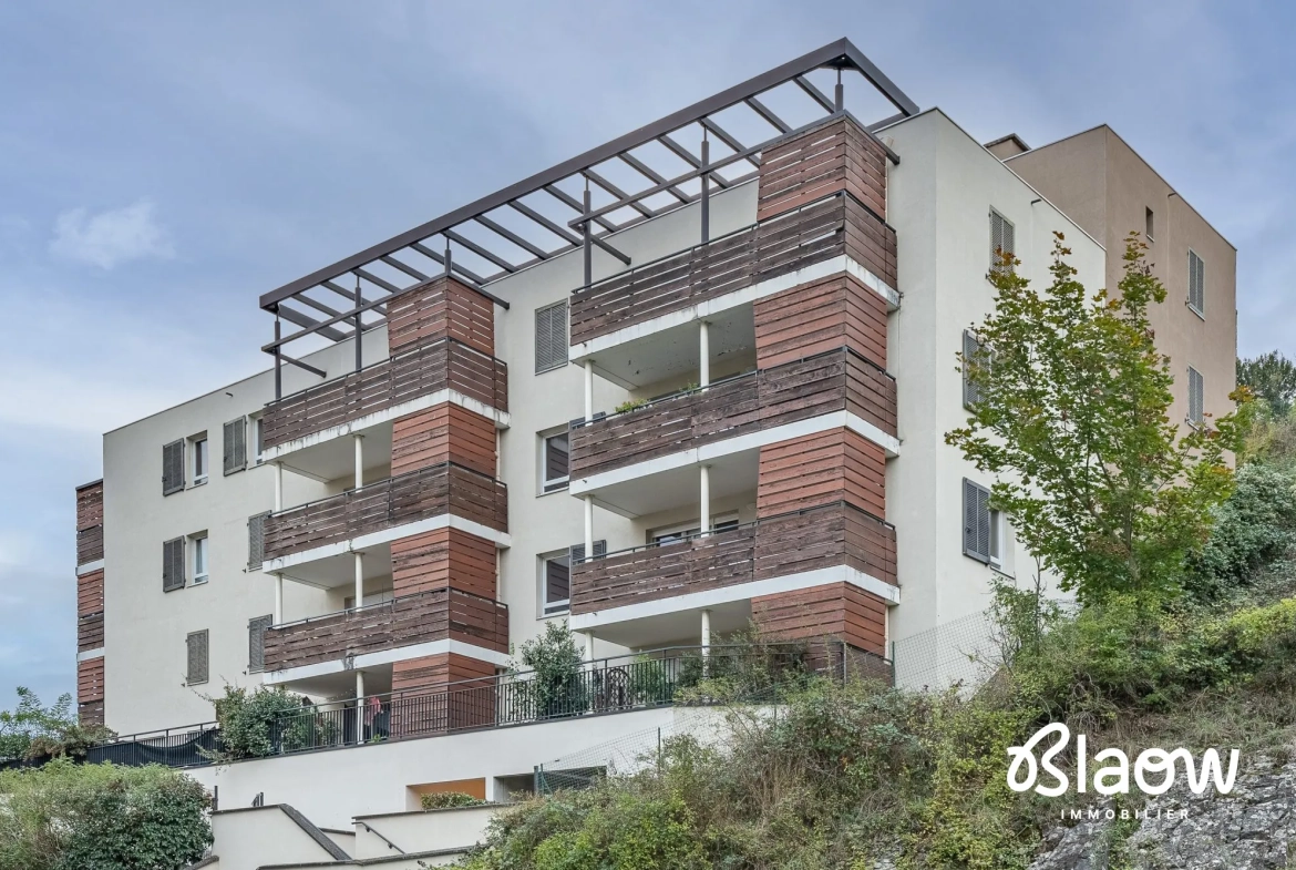Appartement T2 avec terrasse et garage à L'Arbresle proche Lyon 