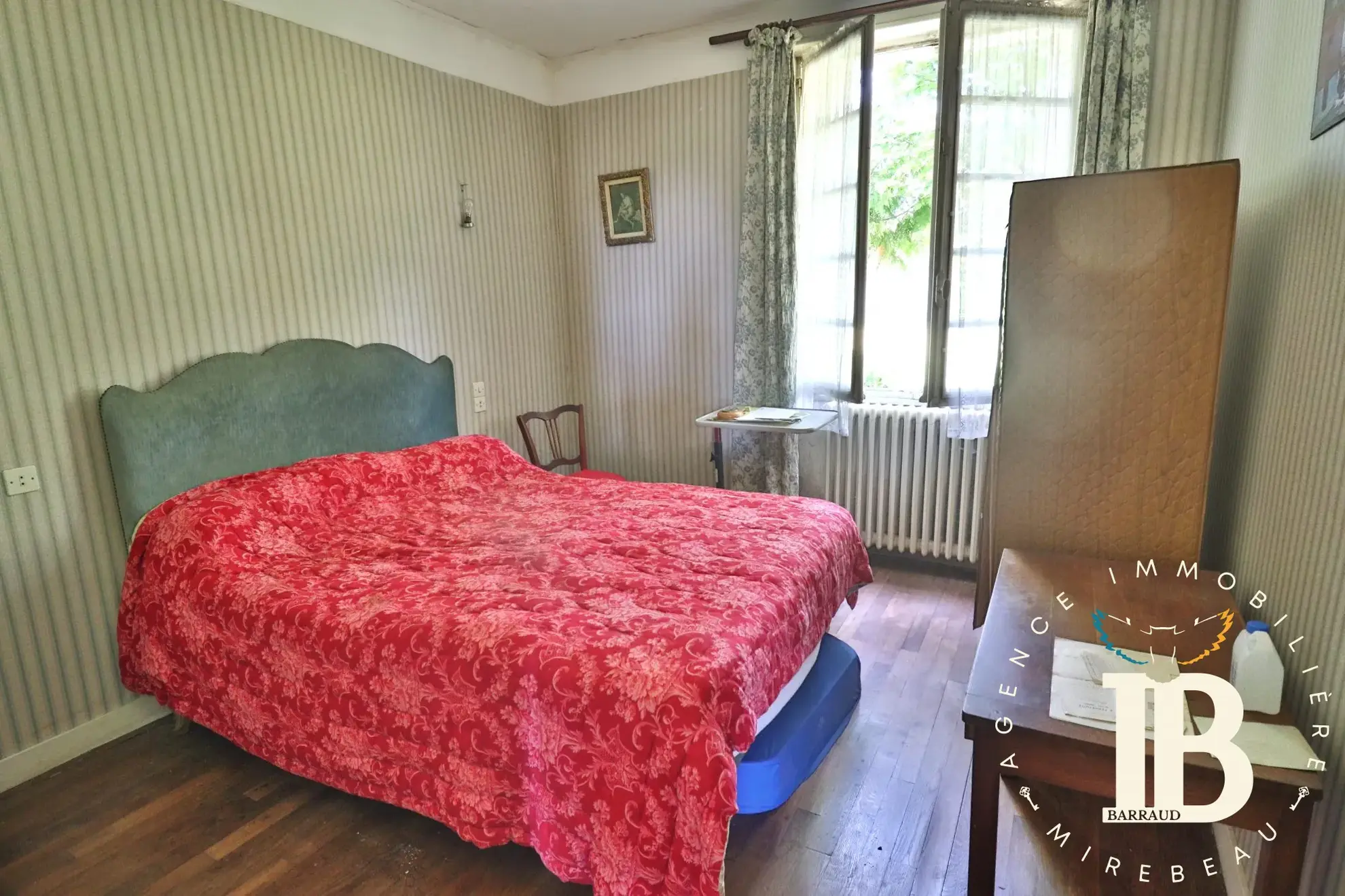 Maison 7 pièces à vendre à Mirebeau, 144 m², jardin et garage 