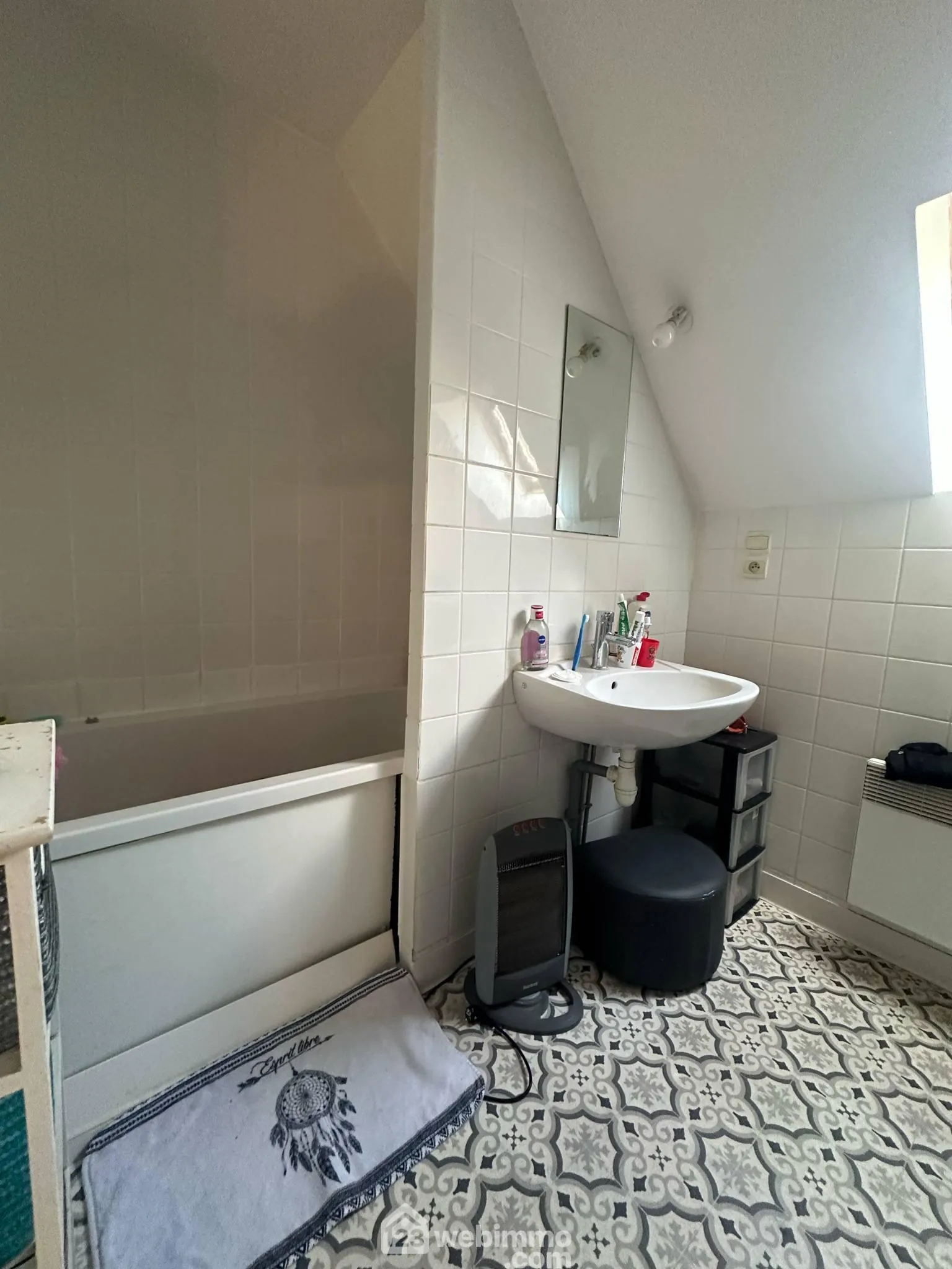 Pavillon à vendre à Crécy-sur-Serre, 106 m² avec revenu locatif immédiat 