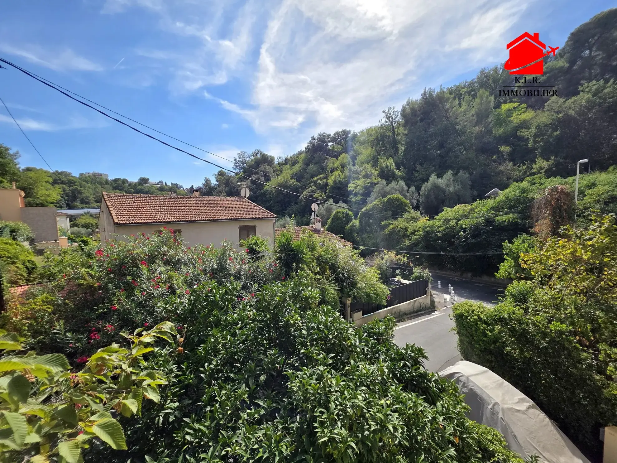 Appartement 2 pièces avec terrasse en vente à Nice, calme et lumineux 