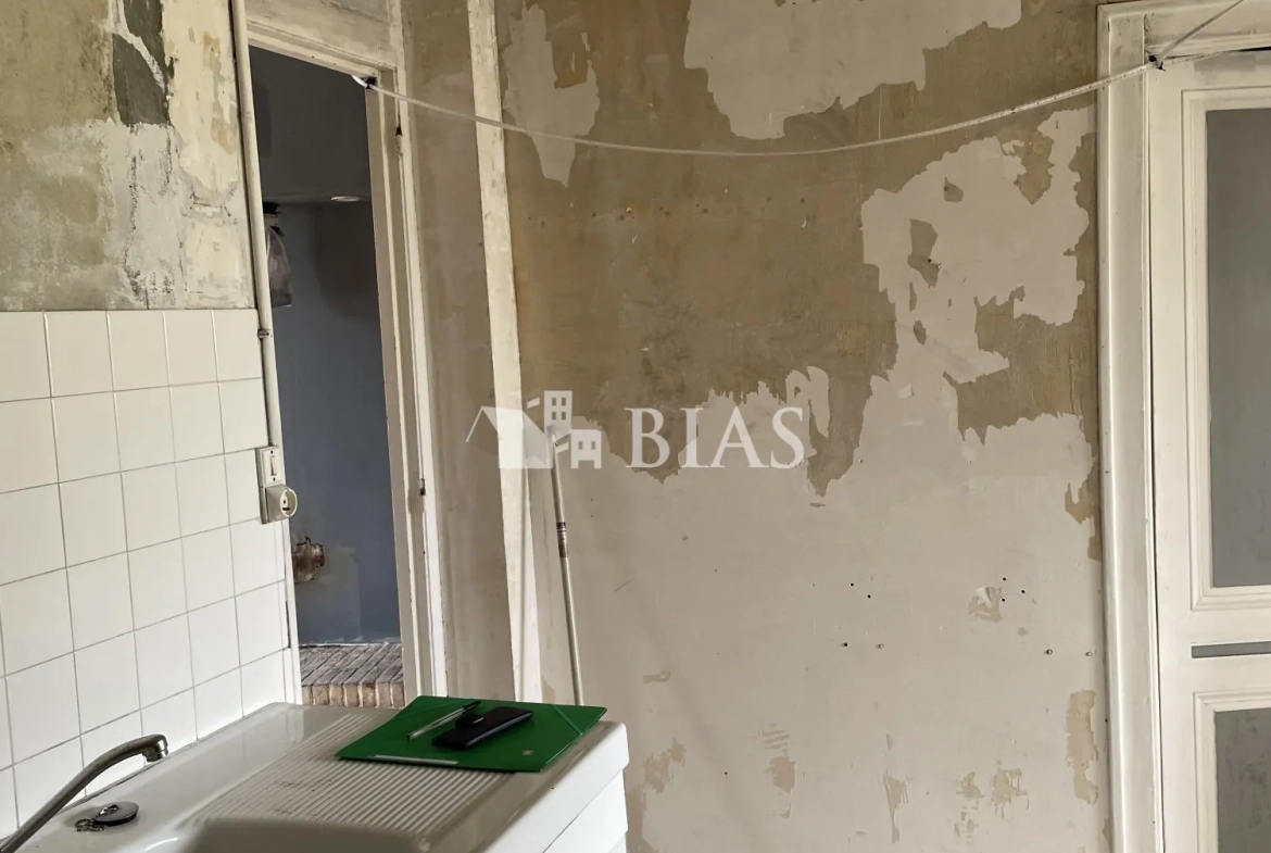 Maison de 90 m² à La Riviè­re Saint Sauveur avec potentiel de rénovation 