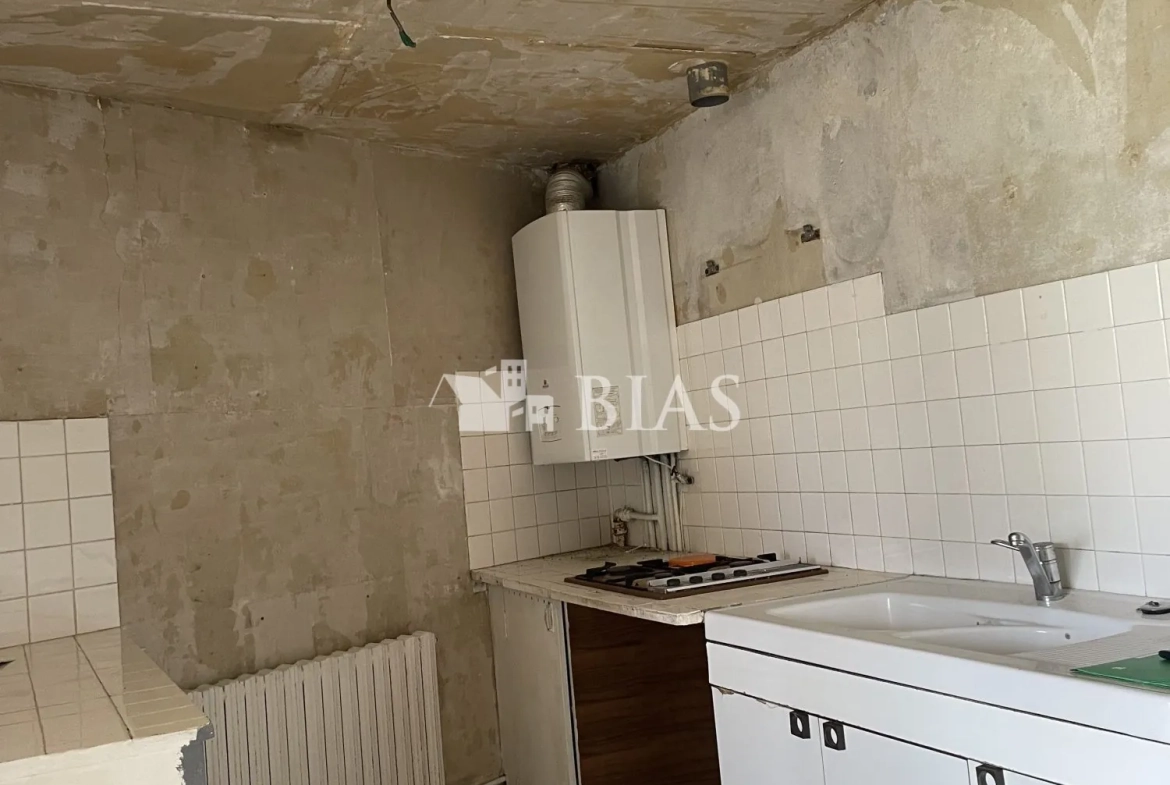 Maison de 90 m² à La Riviè­re Saint Sauveur avec potentiel de rénovation 
