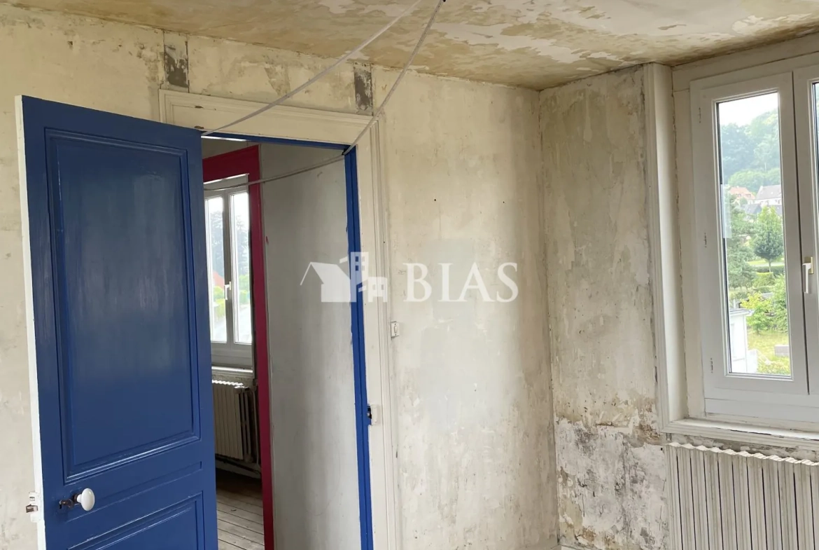 Maison de 90 m² à La Riviè­re Saint Sauveur avec potentiel de rénovation 