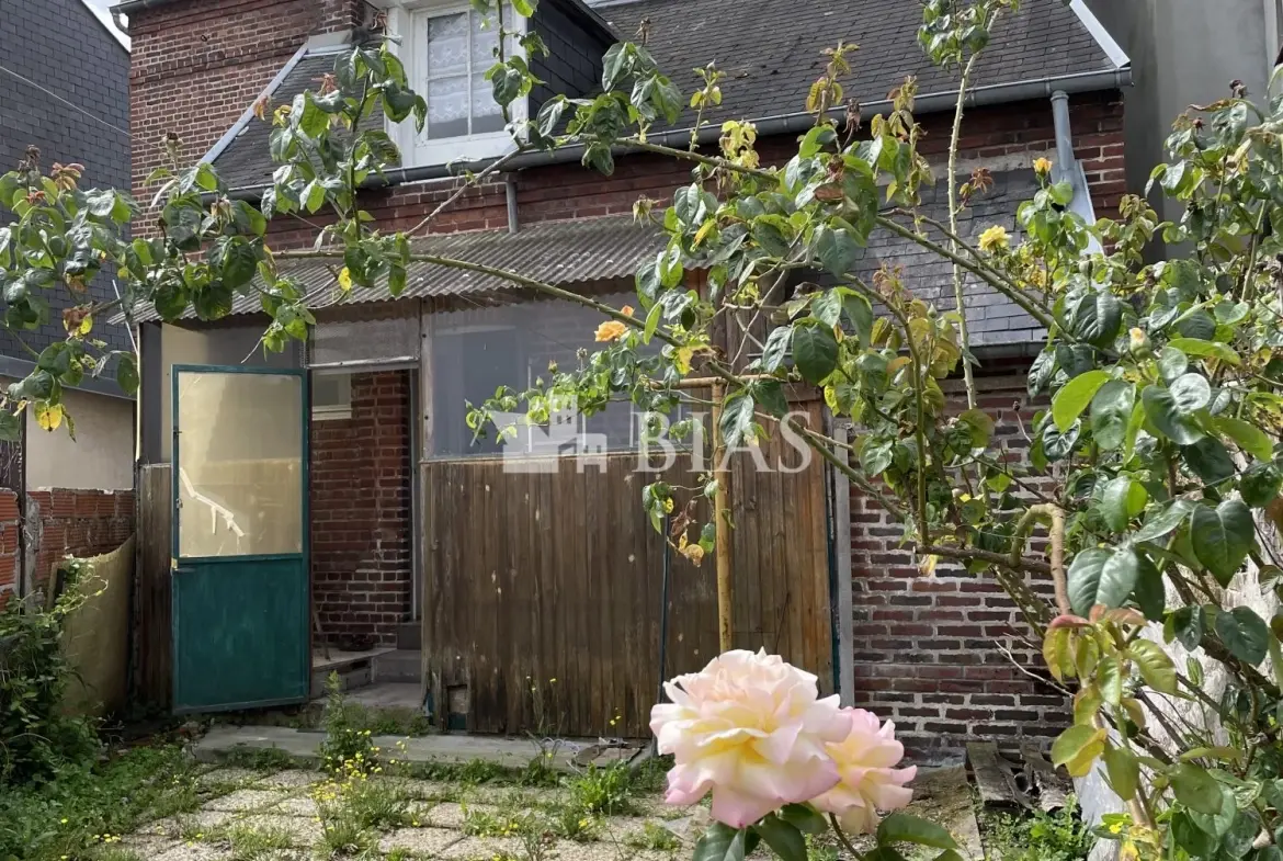 Maison de 90 m² à La Riviè­re Saint Sauveur avec potentiel de rénovation 
