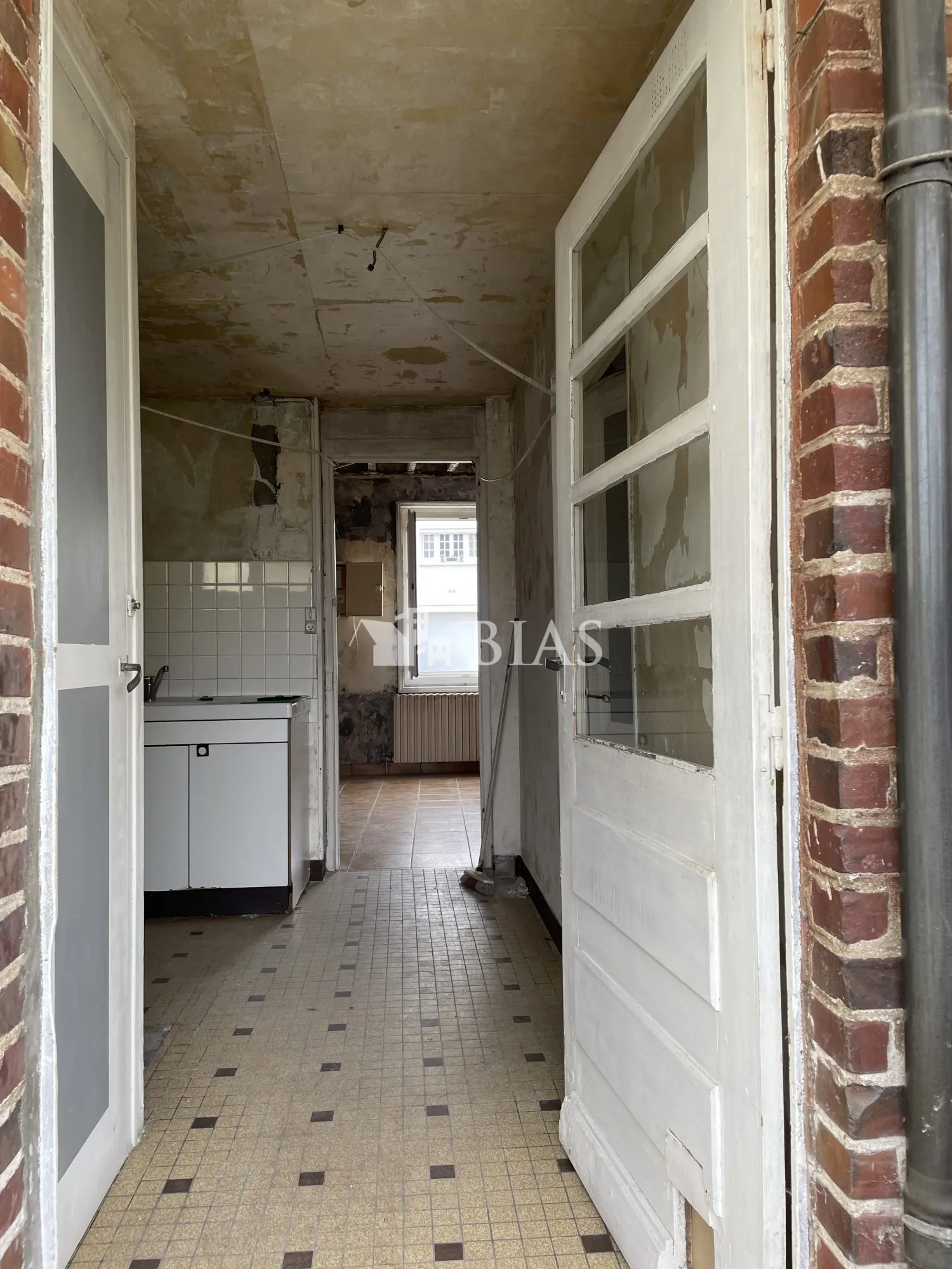 Maison de 90 m² à La Riviè­re Saint Sauveur avec potentiel de rénovation 
