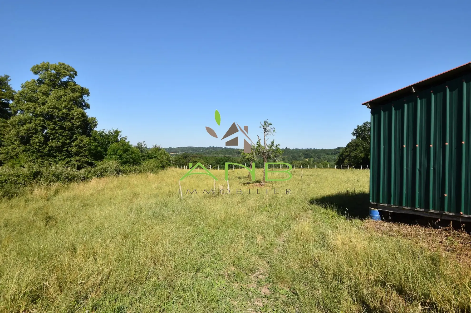 Grande propriété à rénover avec terrain dans le Périgord Vert - Potentiel résidentiel ou équestre 