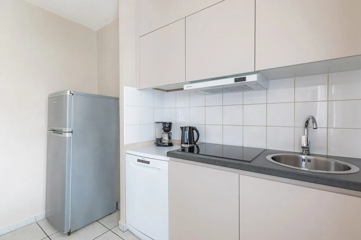 Appartement triplex loué à vendre à Saint-Jean-d'Illac avec rendement attractif 