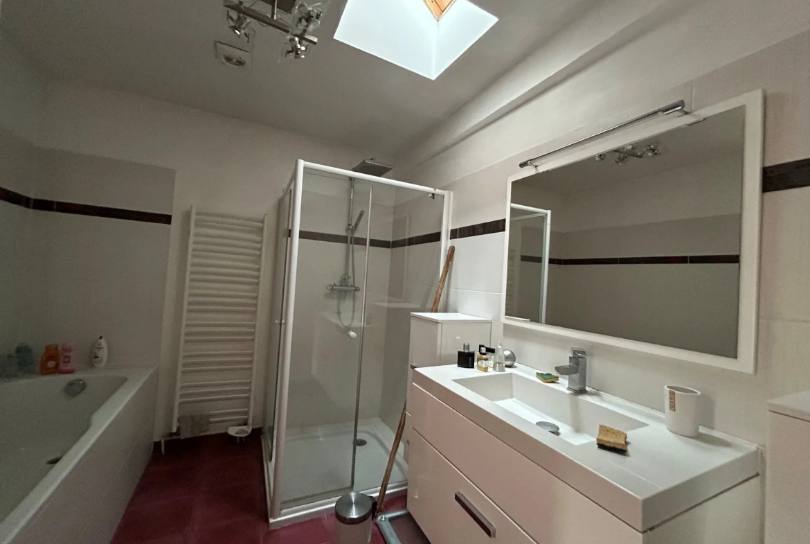 À vendre maison de 170 m² à Masseret, proche Limoges et Brive 