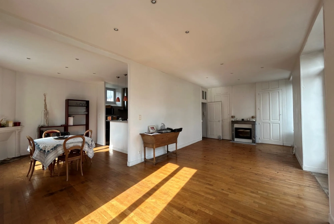À vendre maison de 170 m² à Masseret, proche Limoges et Brive 