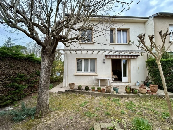 Maison familiale à vendre à Albi, quartier Bellevue, 4 chambres, grand terrain