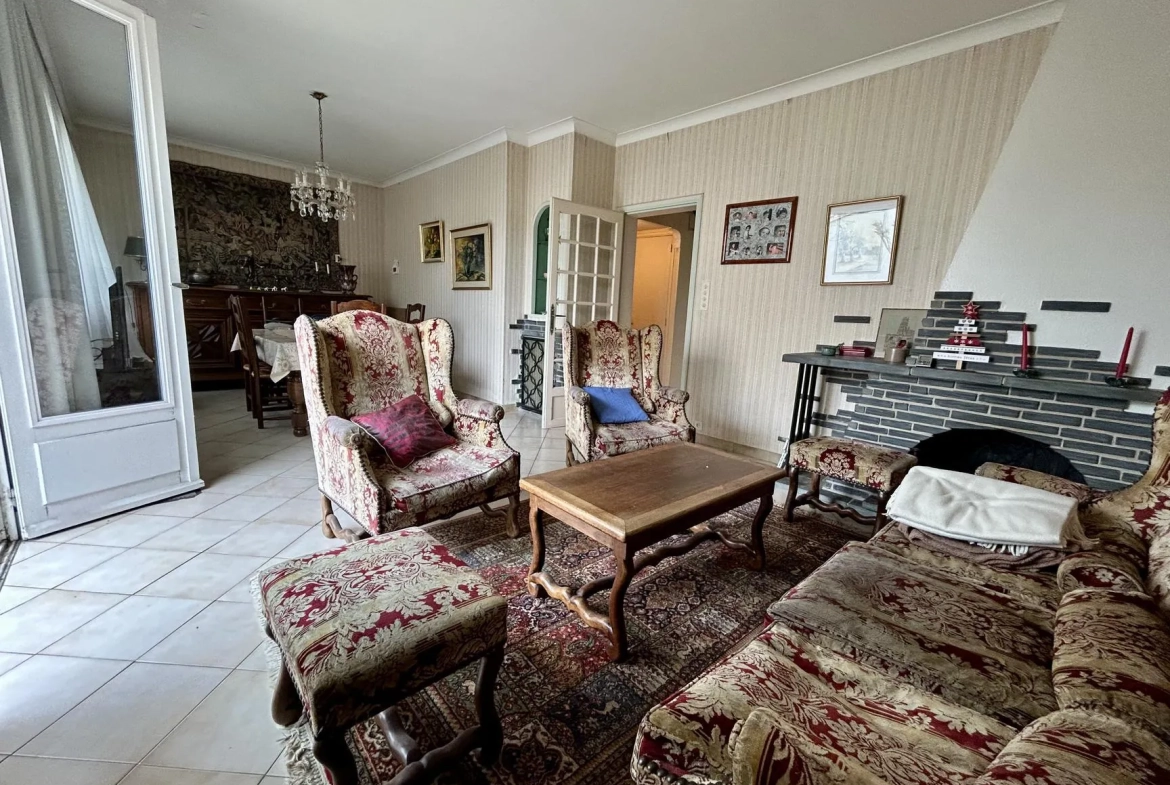 Maison familiale à vendre à Albi, quartier Bellevue, 4 chambres, grand terrain 