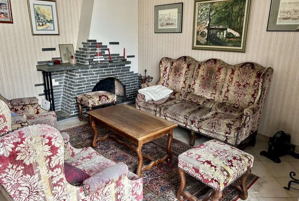 Maison familiale à vendre à Albi, quartier Bellevue, 4 chambres, grand terrain 