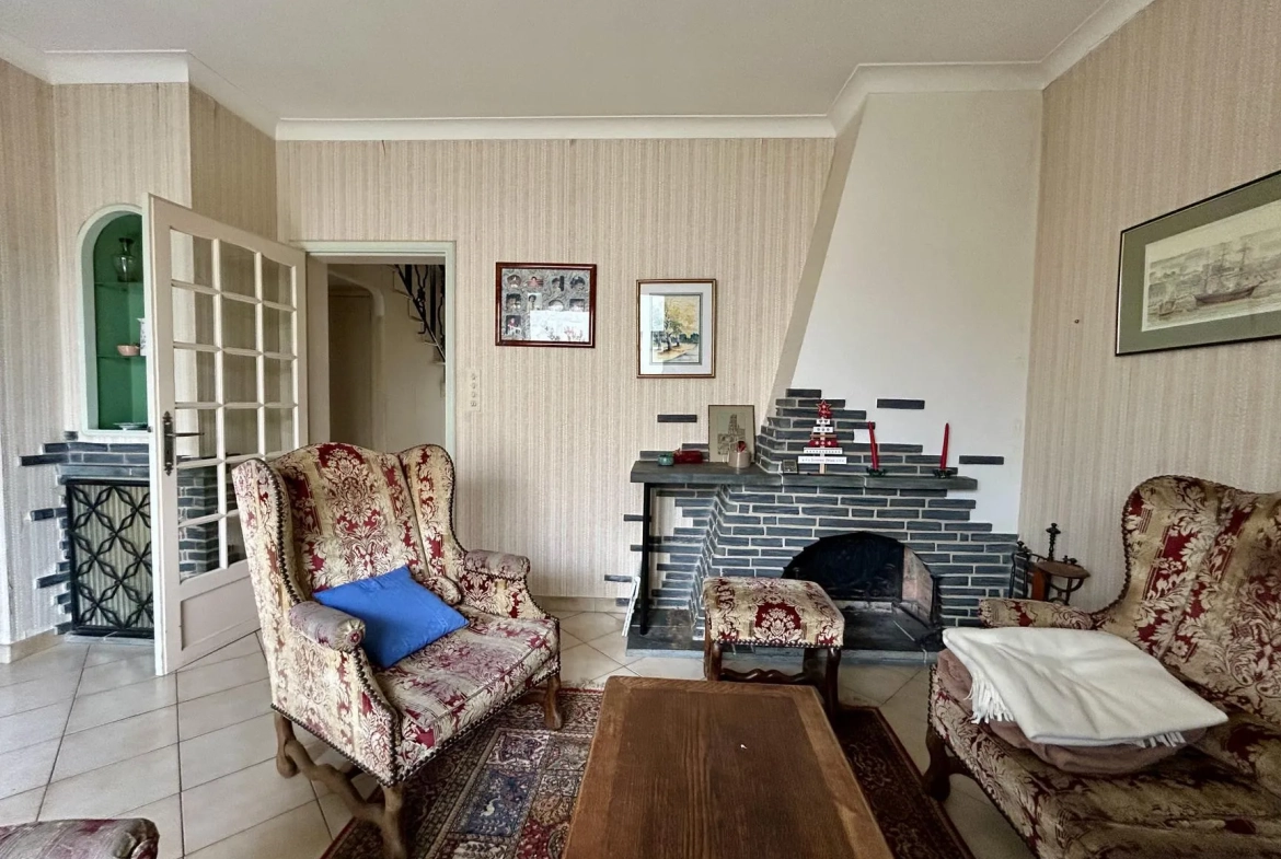 Maison familiale à vendre à Albi, quartier Bellevue, 4 chambres, grand terrain 