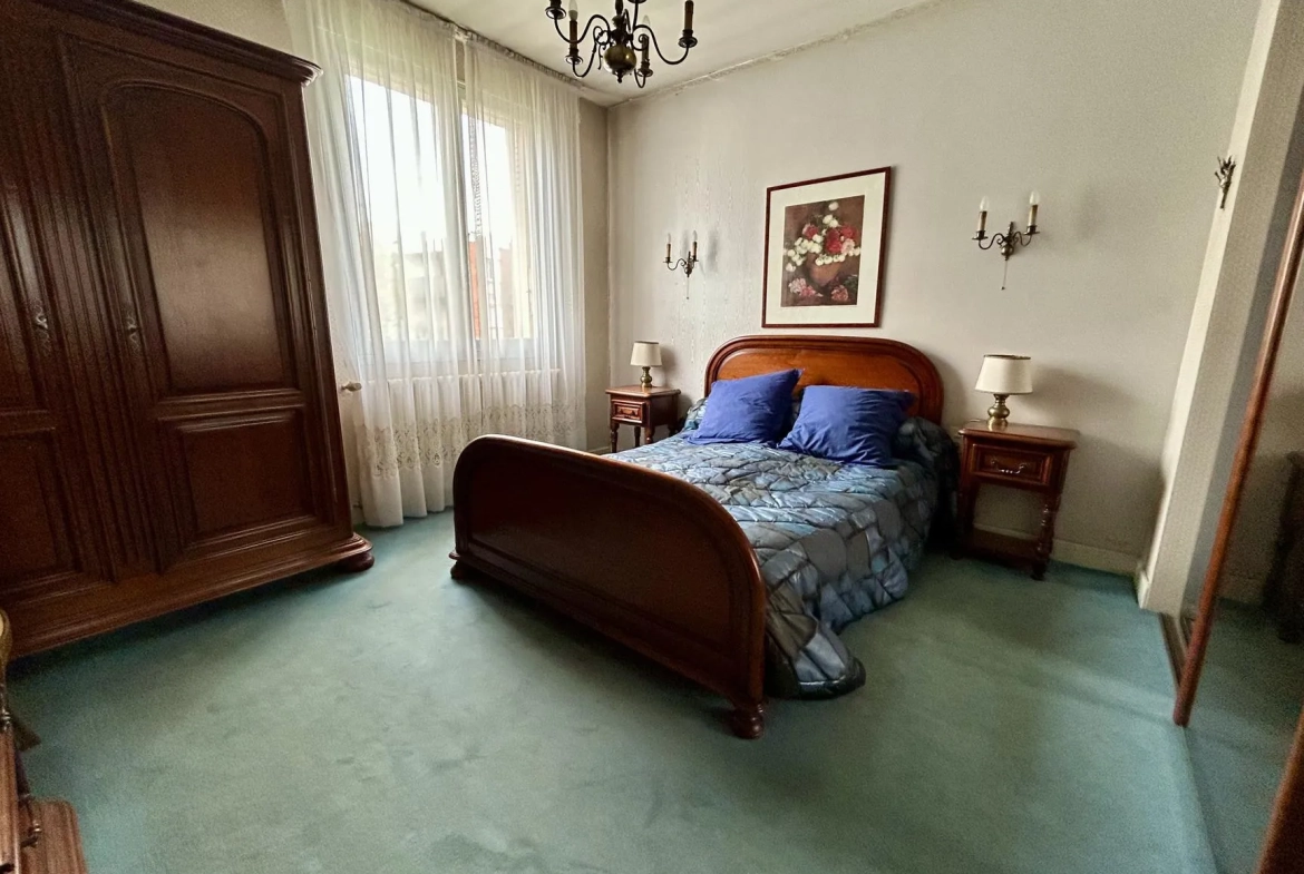 Maison familiale à vendre à Albi, quartier Bellevue, 4 chambres, grand terrain 