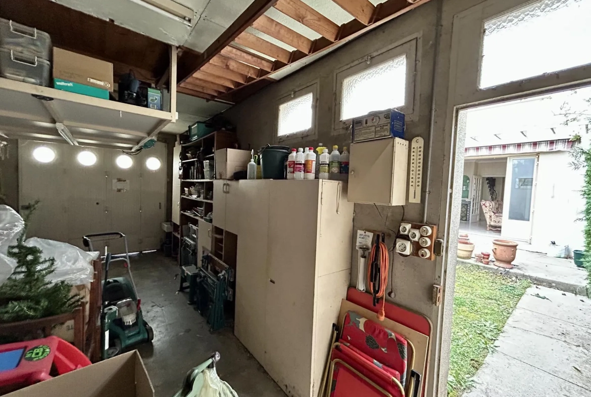 Maison familiale à vendre à Albi, quartier Bellevue, 4 chambres, grand terrain 
