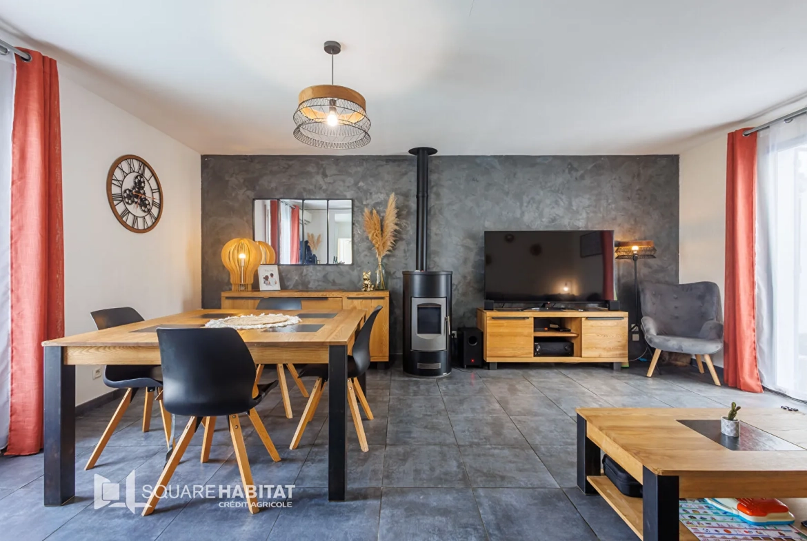 Maison à Orange avec 4 chambres, piscine et véranda - Secteur recherché 