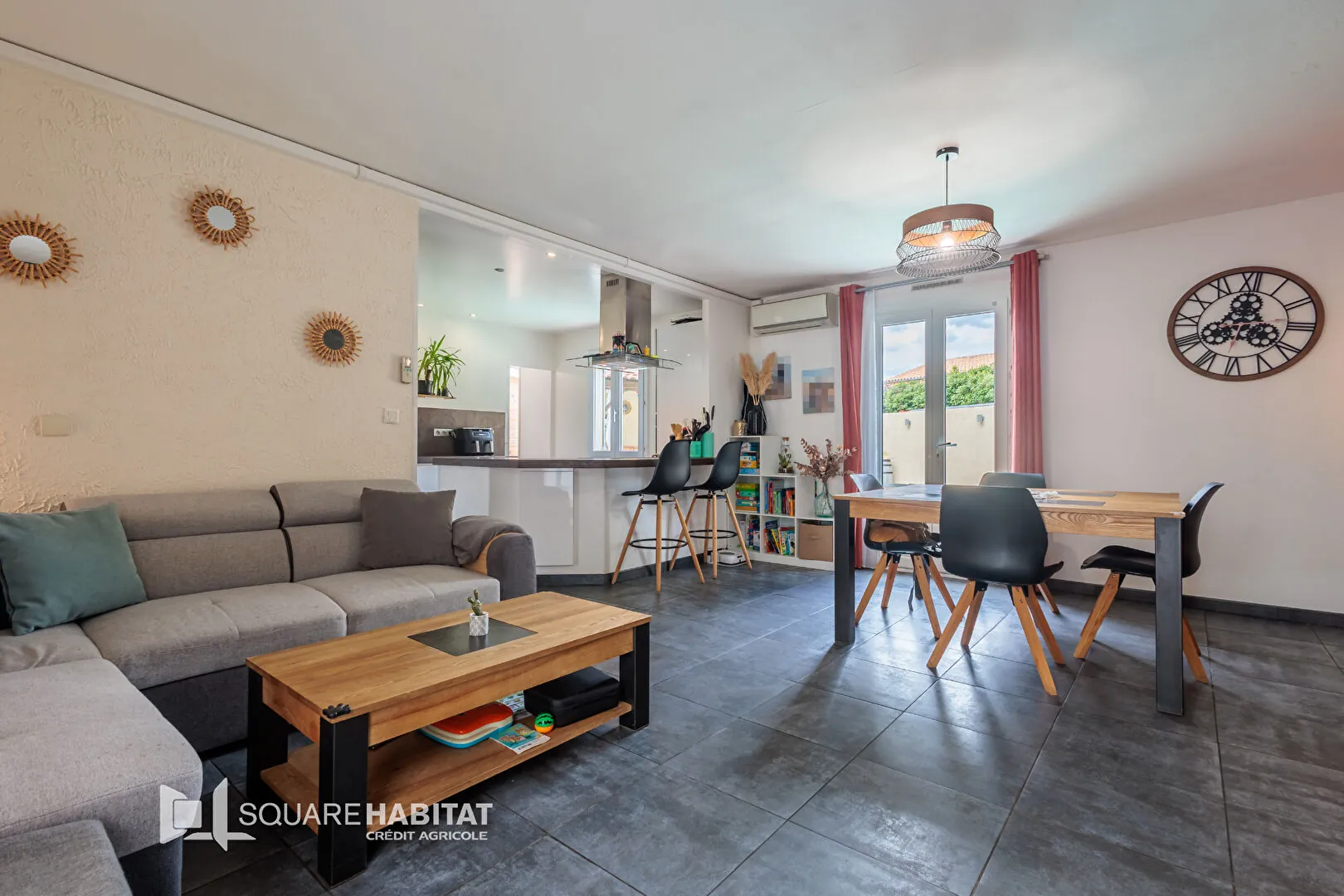 Maison à Orange avec 4 chambres, piscine et véranda - Secteur recherché 