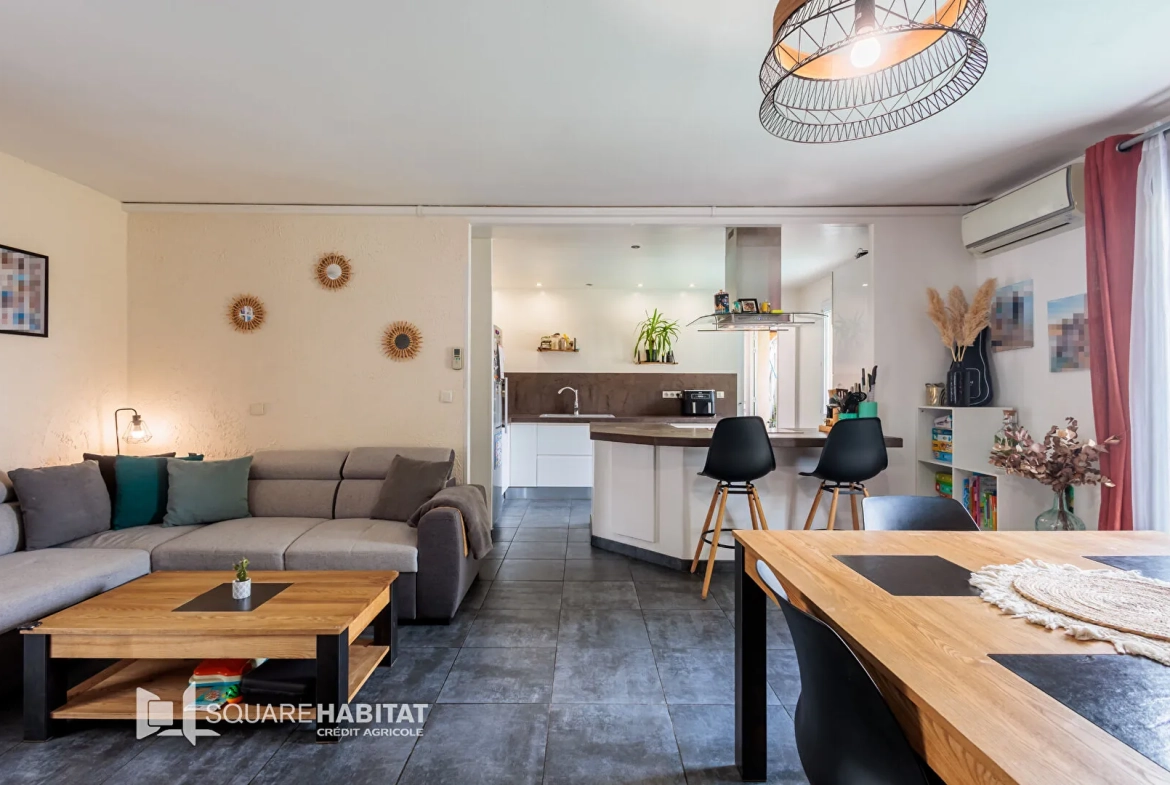 Maison à Orange avec 4 chambres, piscine et véranda - Secteur recherché 