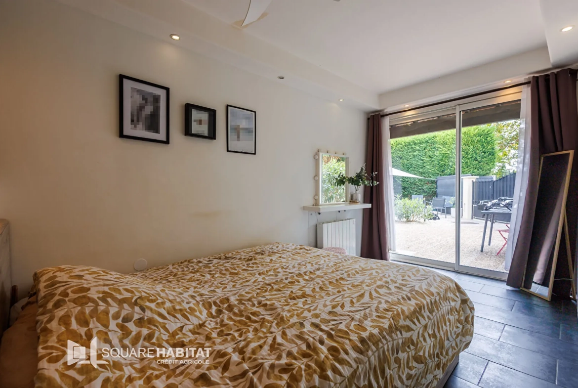 Maison à Orange avec 4 chambres, piscine et véranda - Secteur recherché 