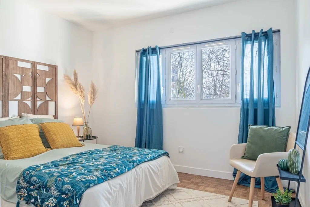 Appartement 3 pièces rénové avec balcon, cave et parking proche métro Ligne 14 à Fresnes 