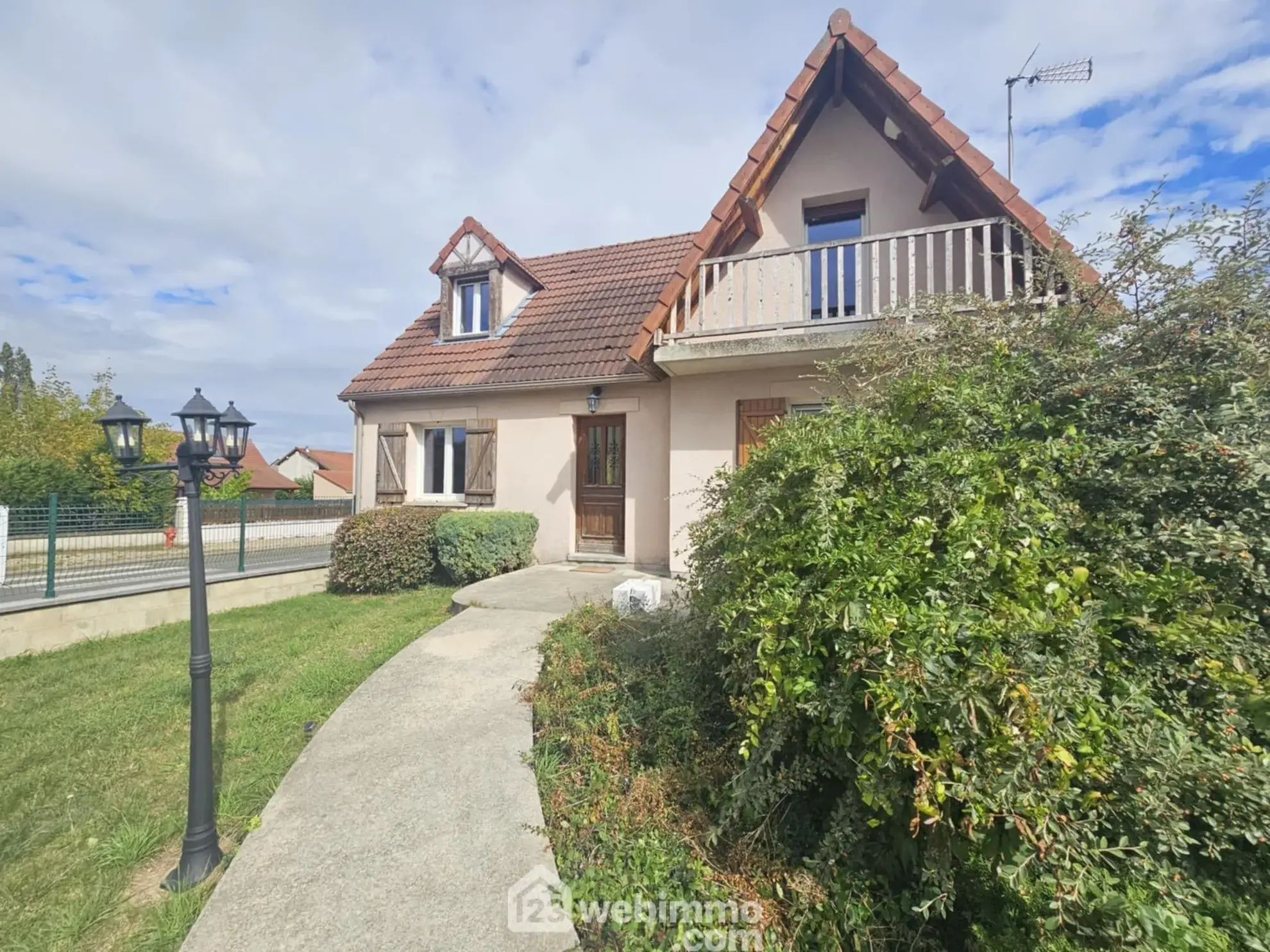 Maison familiale de 124 m² avec jardin à Pontavert 