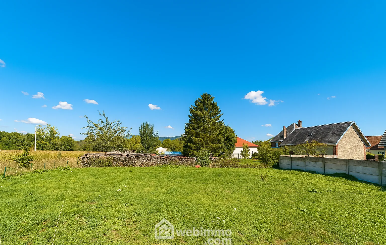 Terrain constructible de 422 m² à Pargny-Filain, parfait pour votre maison idéale 