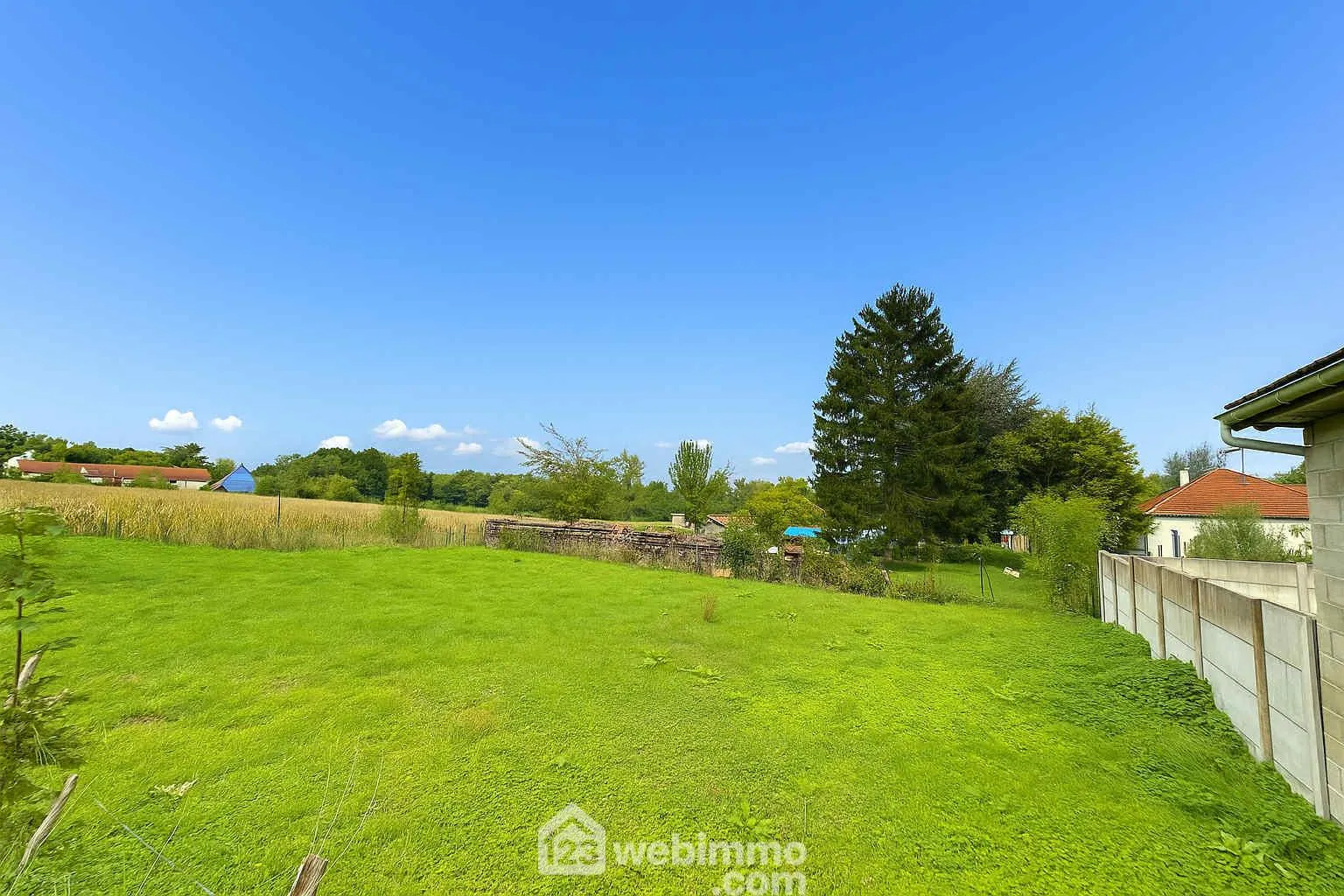 Terrain constructible de 422 m² à Pargny-Filain, parfait pour votre maison idéale 